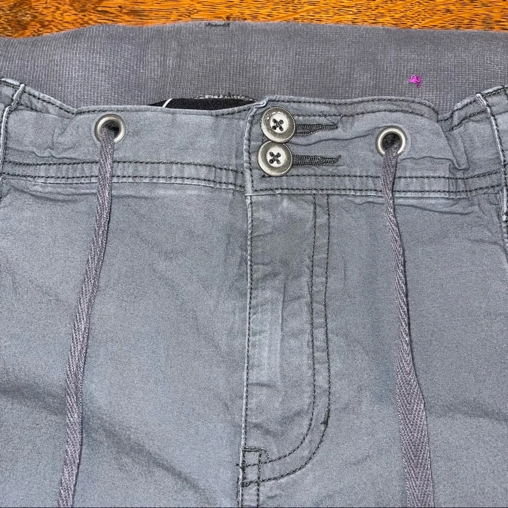 Utility Capris - Picture 2 of 3